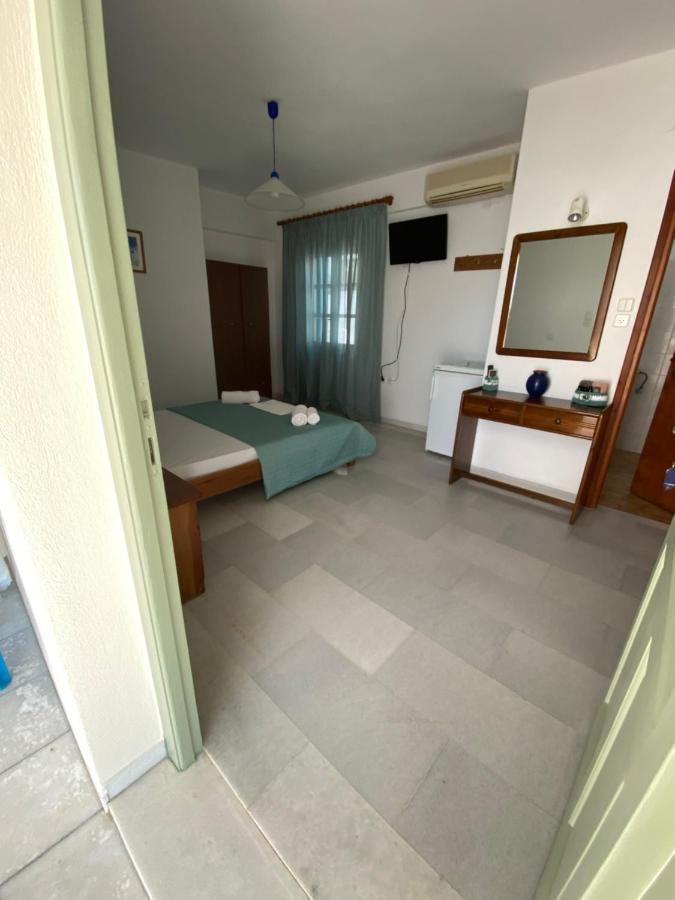 Naxos City Asiminas酒店 外观 照片